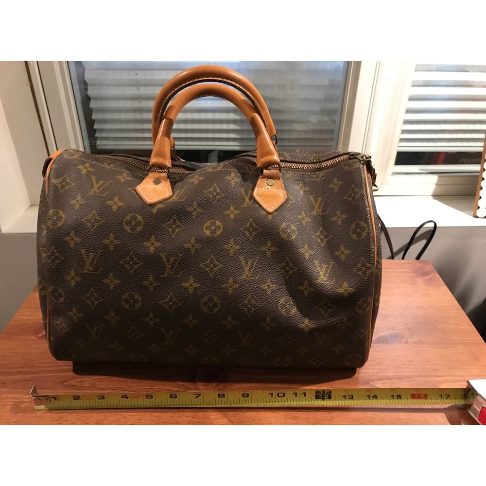 Vintage Louis Vuitton Speedy Bag